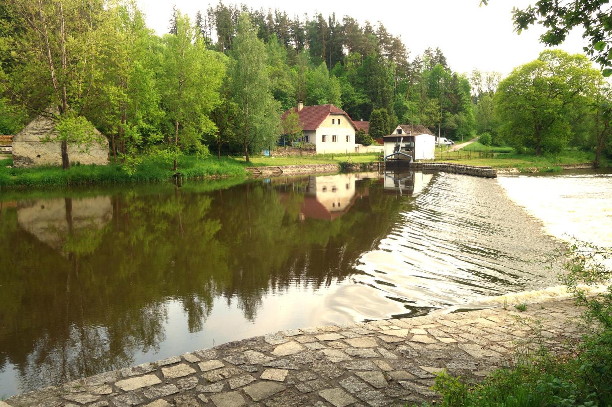 Vila Bejsovcuv Mlyn Becice Exteriér fotografie